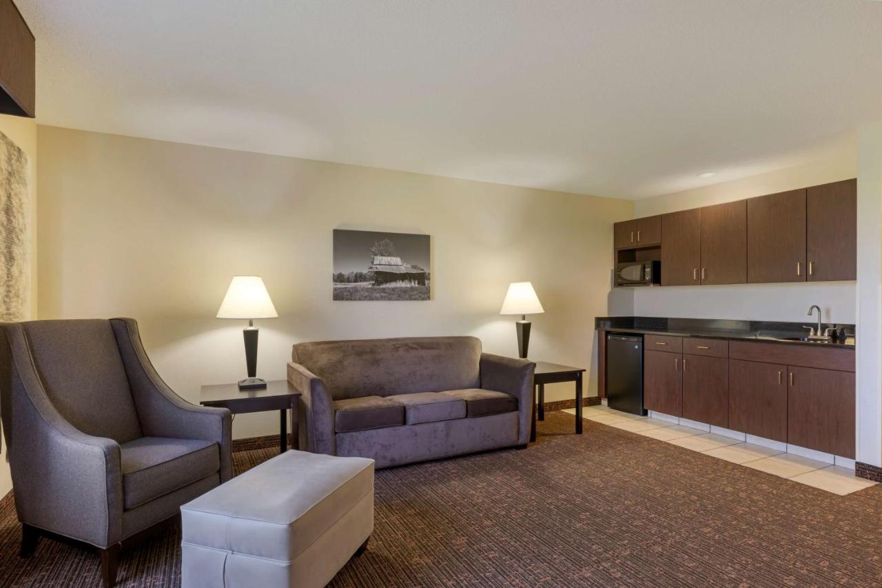 Best Western Plus Omaha Airport Inn Carter Lake Buitenkant foto
